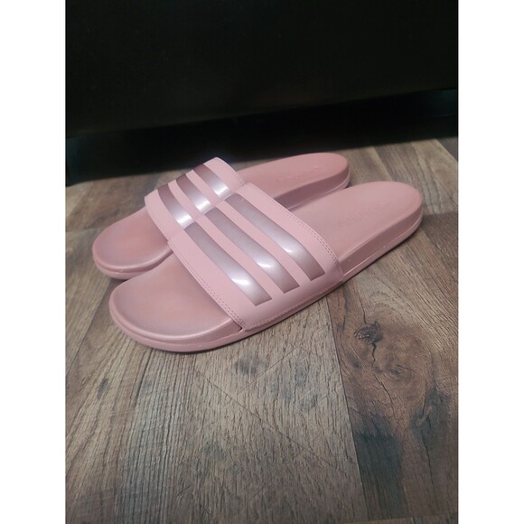 Pink adidas slides size 11 womens - Picture 1 of 3